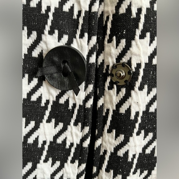 COPY - Beautiful houndstooth jacket/coat NWT! - Picture 4 of 10